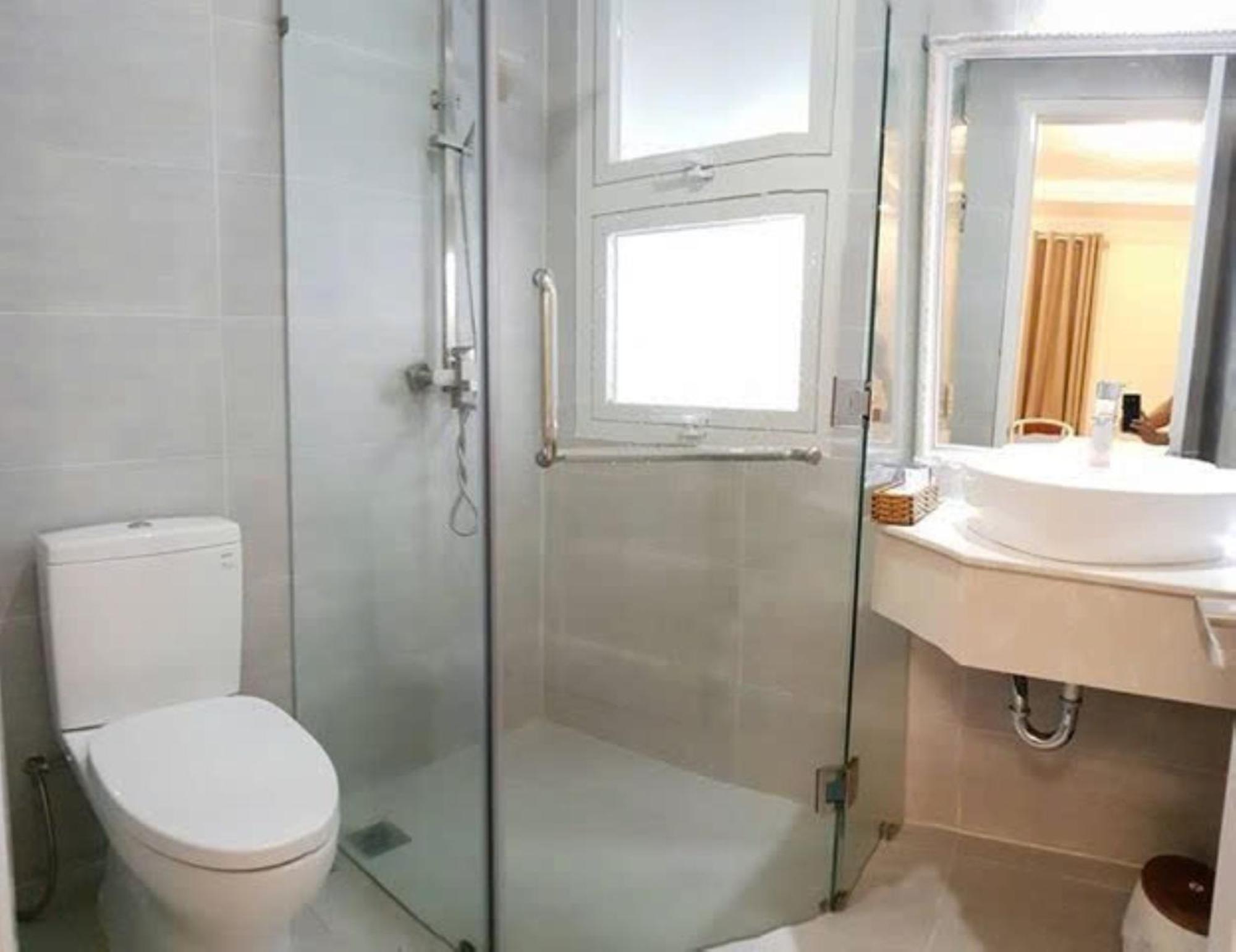 Khai Hung Hotel Binh Chanh Ho Şi Min Dış mekan fotoğraf